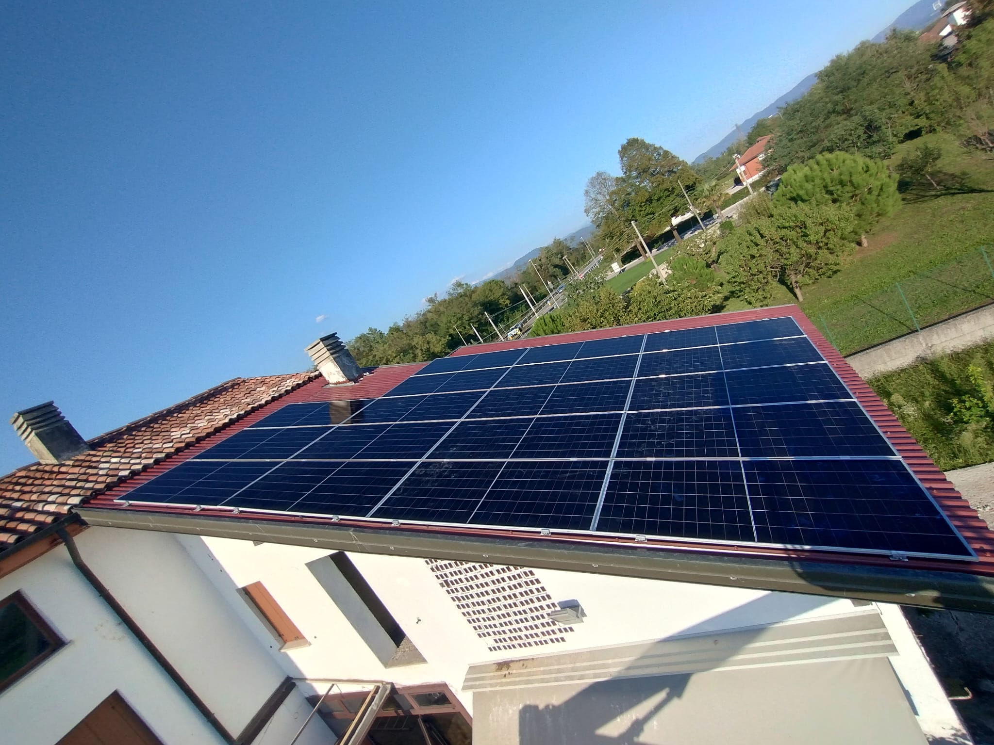 Impianto fotovoltaico KT SRL